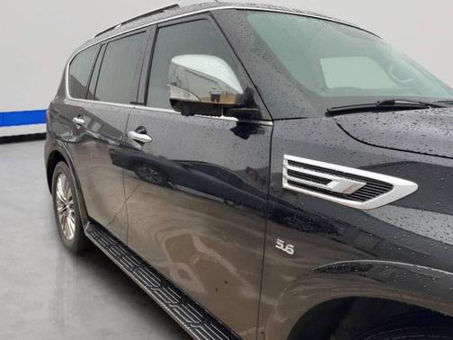 Black 2019 INFINITI QX80 Luxe
