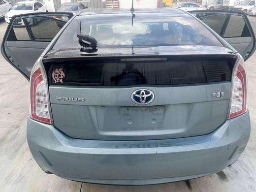 Green 2015 Toyota Prius Two