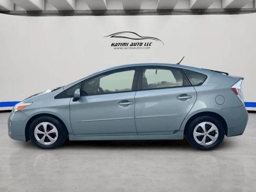 Green 2015 Toyota Prius Two
