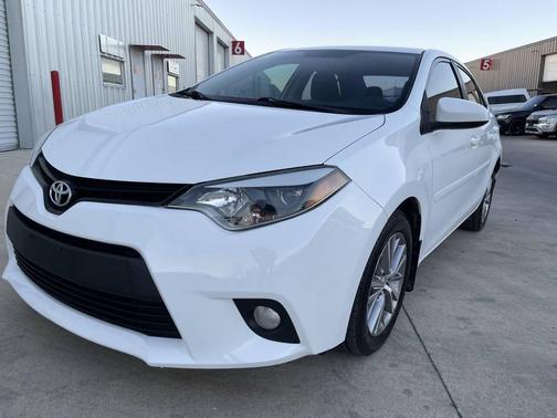 White 2014 Toyota Corolla LE Premium