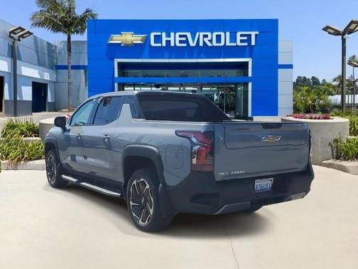 2025 Chevrolet Silverado EV LT