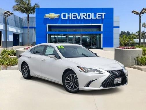 2025 Lexus ES 350 Base