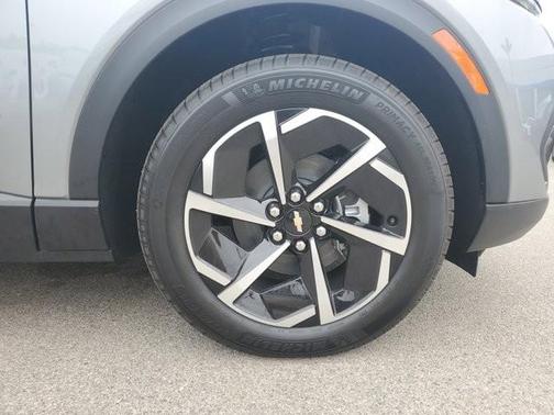2025 Chevrolet Equinox EV LT 1