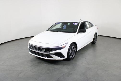 2025 Hyundai ELANTRA HEV SEL Sport