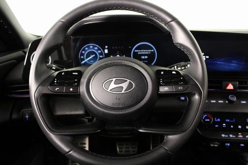 2025 Hyundai ELANTRA HEV SEL Sport