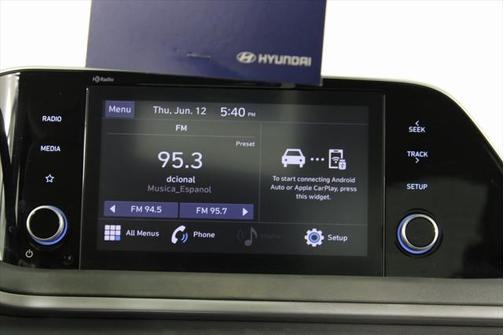 2022 Hyundai SONATA SE