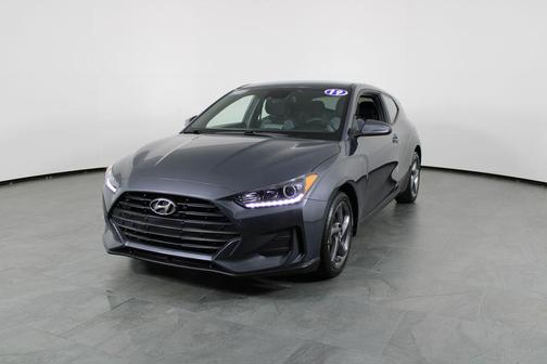2019 Hyundai Veloster 2