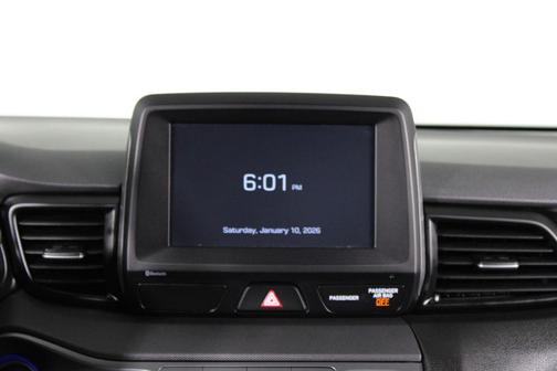 2019 Hyundai Veloster 2