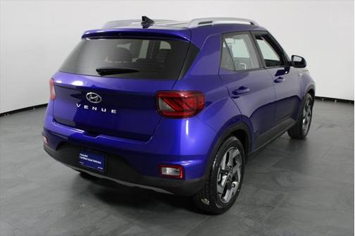 2022 Hyundai VENUE Limited