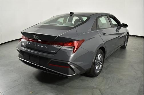 2024 Hyundai ELANTRA HEV Blue