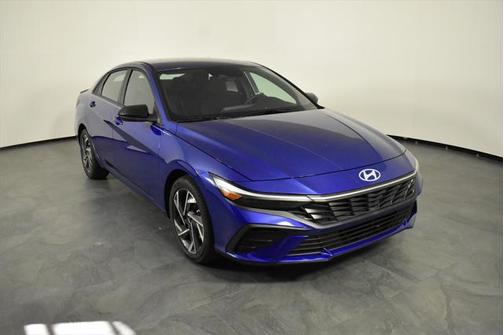 2025 Hyundai ELANTRA Sport