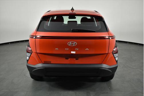 2025 Hyundai KONA SE