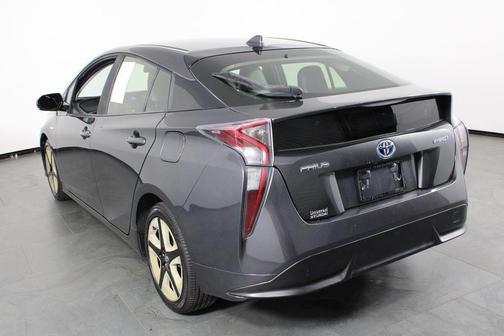 2016 Toyota Prius Four Touring