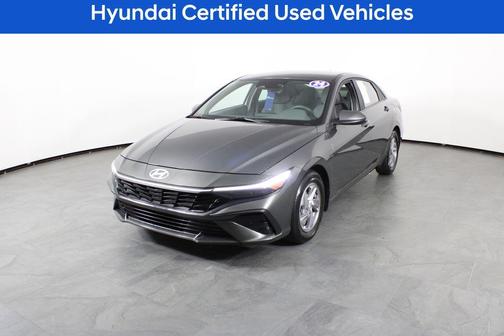 2024 Hyundai ELANTRA SE