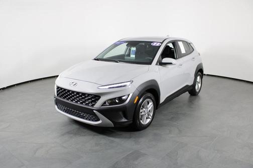 2022 Hyundai KONA SE
