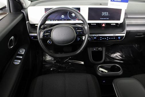 2023 Hyundai IONIQ 5 SE Standard Range
