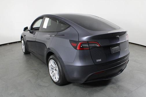 Midnight Silver Metallic 2023 Tesla Model Y Long Range Dual Motor All-Wheel Drive