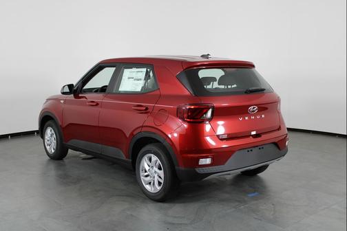 2025 Hyundai VENUE SE