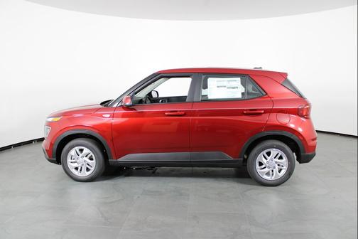 2025 Hyundai VENUE SE