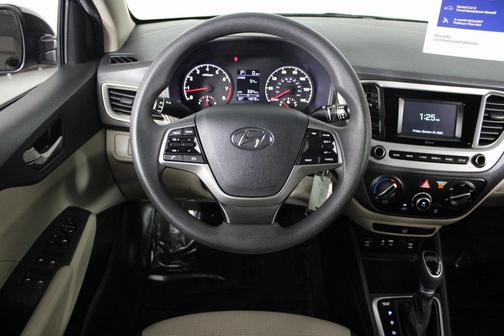 2022 Hyundai Accent SE