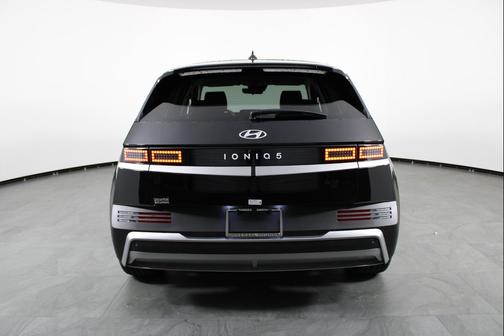 2025 Hyundai IONIQ 5 SE