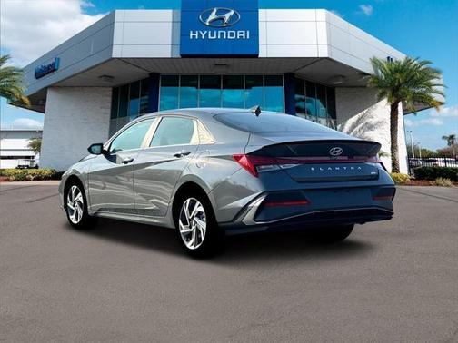 2025 Hyundai ELANTRA Sport