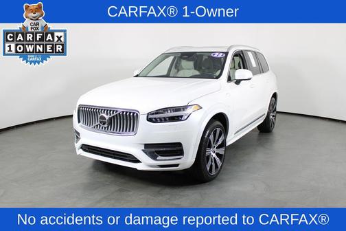 Crystal White Metallic 2023 Volvo XC90 Recharge Plug-In Hybrid T8 Plus Bright Theme 7-Seater