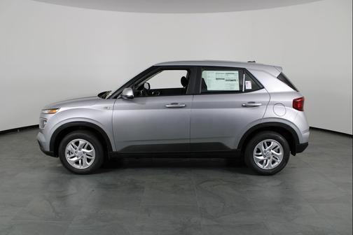 2025 Hyundai VENUE SE