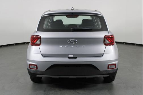 2025 Hyundai VENUE SE