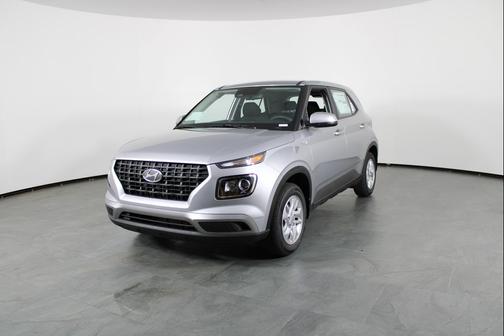 2025 Hyundai VENUE SE