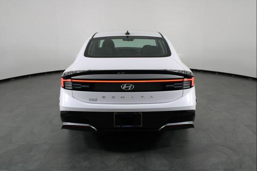 2026 Hyundai SONATA SEL