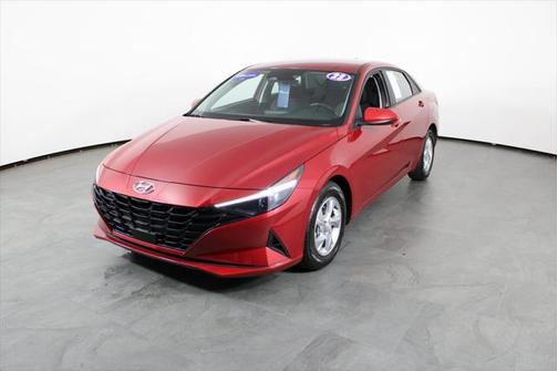 2023 Hyundai ELANTRA SE