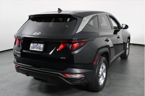 2023 Hyundai TUCSON SE