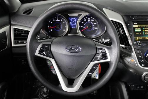 2016 Hyundai Veloster Base