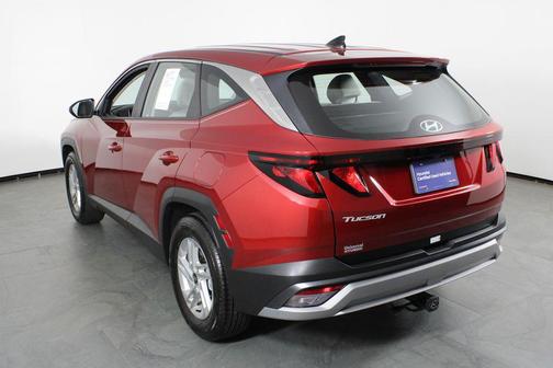 Ultimate Red 2026 Hyundai TUCSON SE