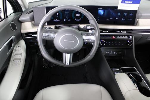 2025 Hyundai SONATA Hybrid SE