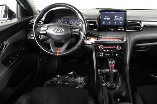 Ultra Black 2020 Hyundai Veloster 2