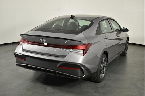 2026 Hyundai ELANTRA Sport