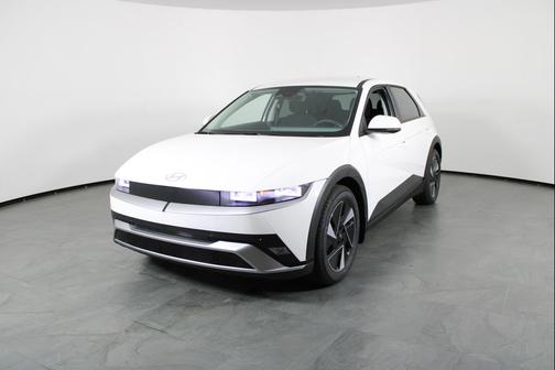 2025 Hyundai IONIQ 5 SE