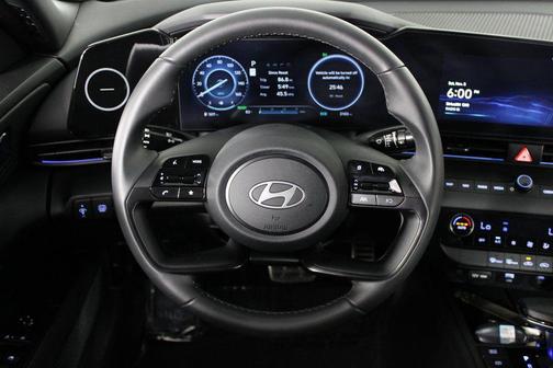2025 Hyundai ELANTRA HEV SEL Sport