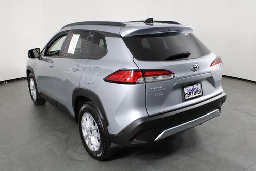 2025 Toyota Corolla Cross LE