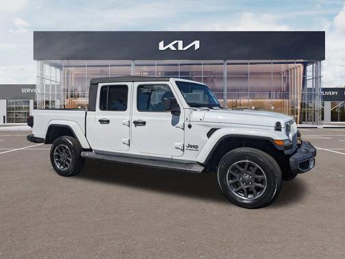 2020 Jeep Gladiator Overland