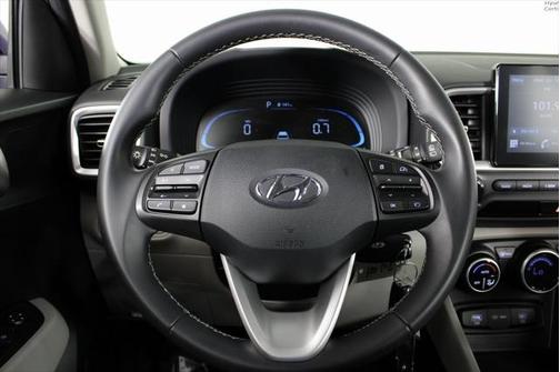 2023 Hyundai VENUE SEL