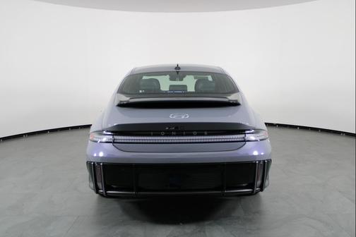 2025 Hyundai IONIQ 6 Limited