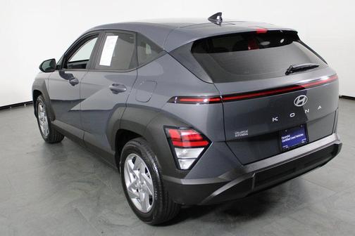 2024 Hyundai KONA SE