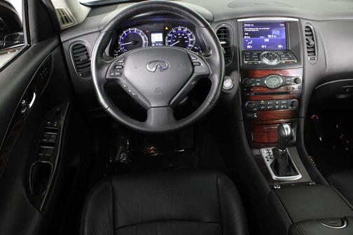 2017 INFINITI QX50 Base