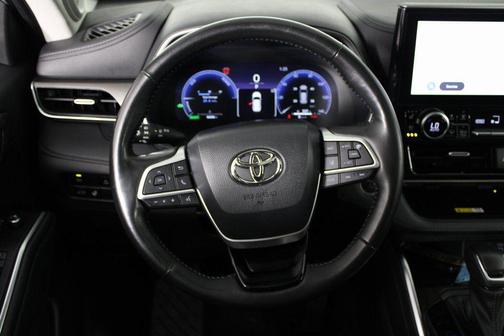 2023 Toyota Highlander Hybrid Limited