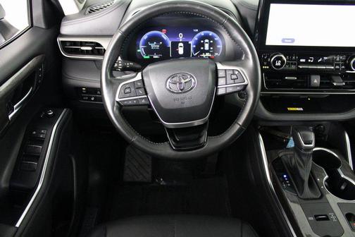 2023 Toyota Highlander Hybrid Limited