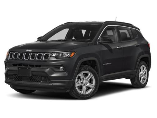 Diamond Black Crystal Pearlcoat 2023 Jeep Compass Latitude