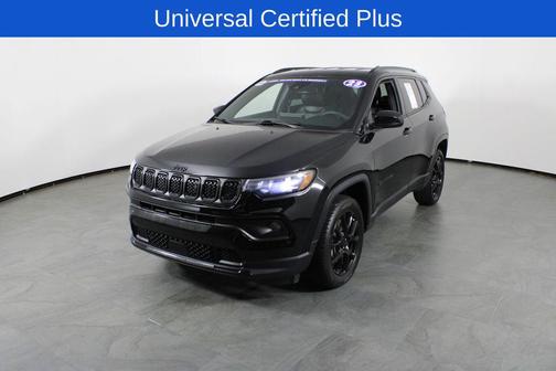 Diamond Black Crystal Pearlcoat 2023 Jeep Compass Latitude